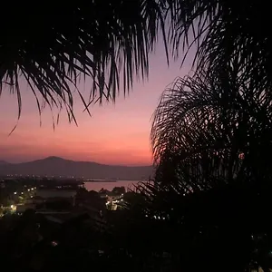 suite-familia-moradas-ceu-da-lagoa.santa-catarina-brasil.com/